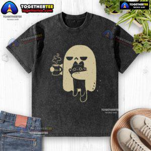 Good Ghost Meh coffee holding cat washed t-shirt design featuring a playful ghost with a cat, perfect for casual wear.
