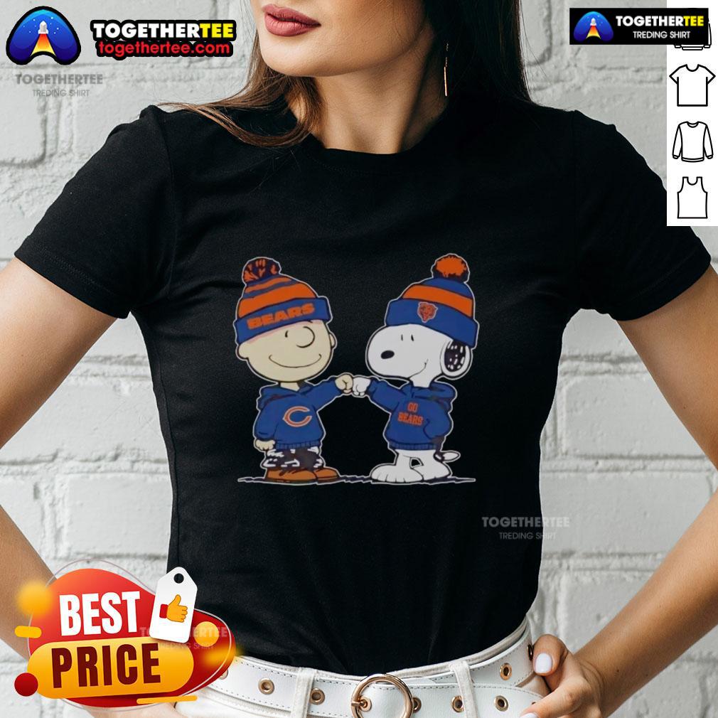 Chicago Bears Snoopy and Charlie Brown Best Friends Ladies Tee featuring vibrant graphics and cozy fit for fans.