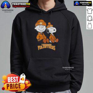 Alt Text: Pretty Tennessee Volunteers hoodie featuring Snoopy and Charlie Brown, perfect for fans and cozy wear.