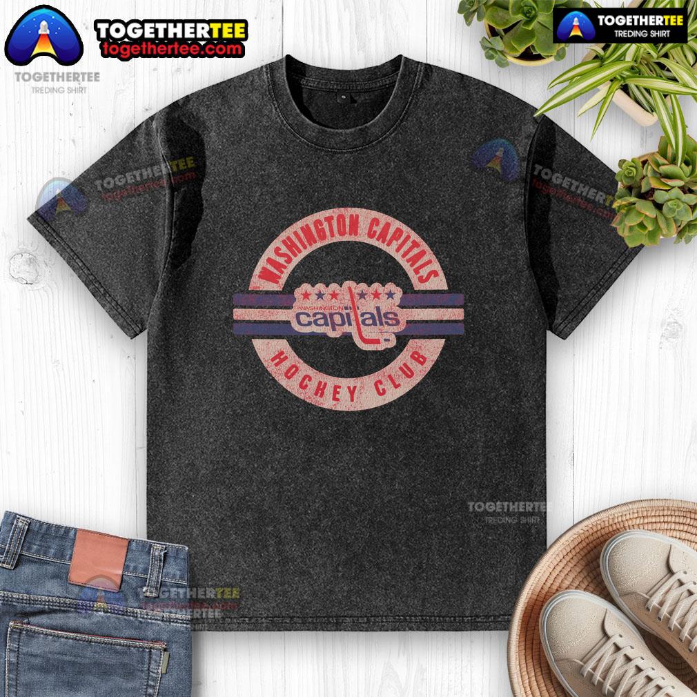 Top Washington Capitals vintage surround washed t-shirt featuring a classic design and comfortable fit for fans.