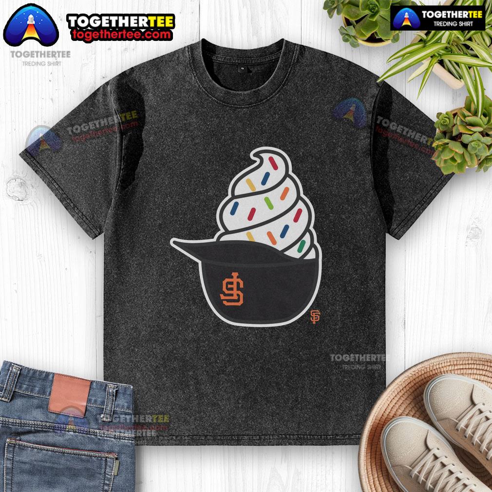 Original San Francisco Giants ice cream washed t-shirt featuring vibrant team colors and logo, perfect for fans.